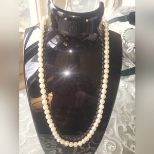 Elegant Pearl Necklace